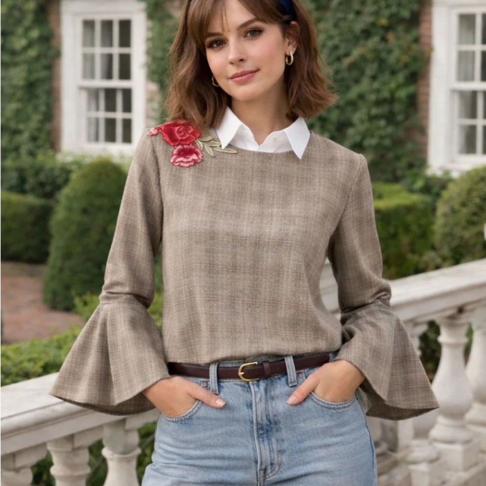 Harlowe & Graham Women's Beige Plaid Bell Sleeve Top Size M